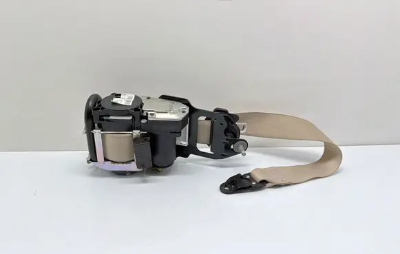 Mercedes-Benz GLC C253 Front seatbelt 630146400 010R0000 0589P1000250