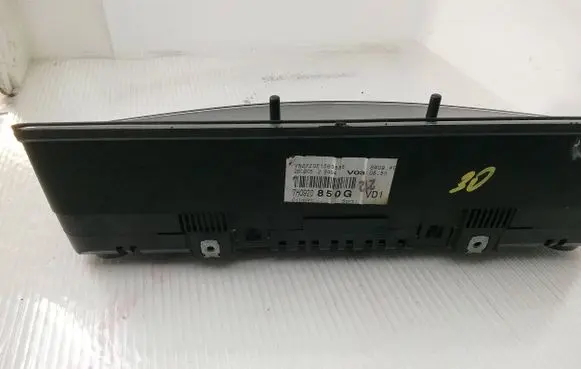 Volkswagen Transporter - Caravelle T5 Speedometer (instrument cluster) 7h0920850g