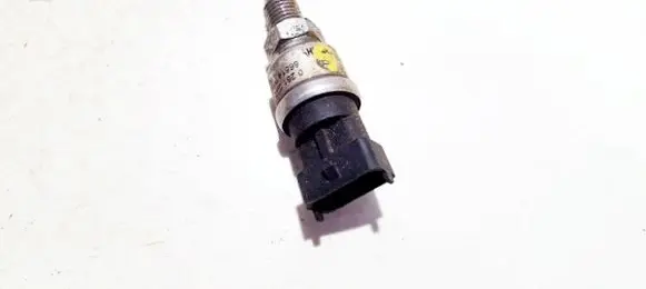 Fuel pressure sensor