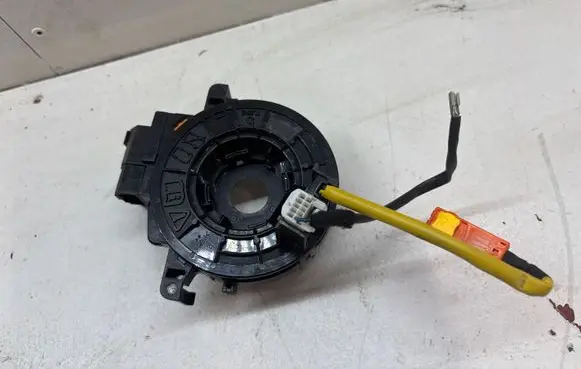 Toyota Yaris Airbag slip ring squib (SRS ring)