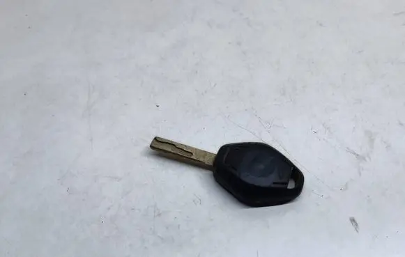 BMW X3 E83 Ignition key/card 