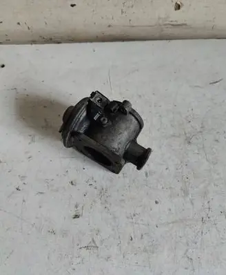 BMW 5 E60 E61 EGR valve 700450