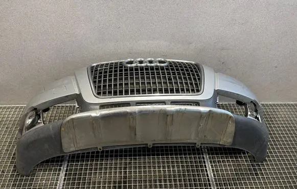 Audi A6 Allroad C6 Front bumper 4F0807061