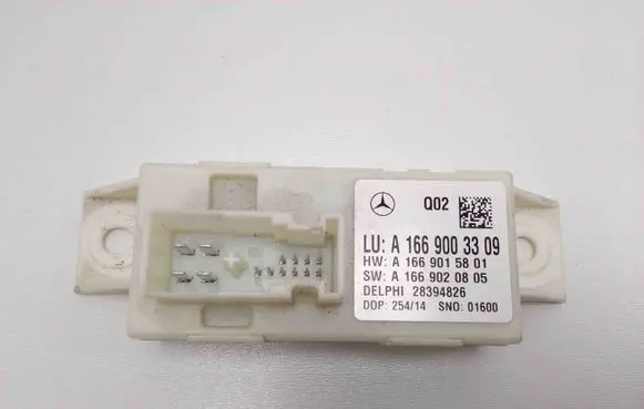 Mercedes-Benz GLA W156 Light module LCM A1669015801 A1669020805
