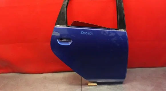 Mitsubishi Colt Rear door