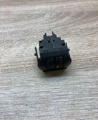 Volkswagen PASSAT B5 Headlight level height control switch 3B0941333C