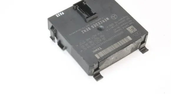 Mercedes-Benz S W221 Door central lock control unit/module A2215406462 A2215408462
