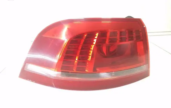 Volkswagen PASSAT B7 Rear/tail lights 3AF945207B