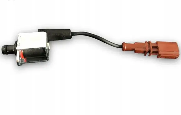 Volkswagen PASSAT B8 Turbo solenoid valve 04L907284