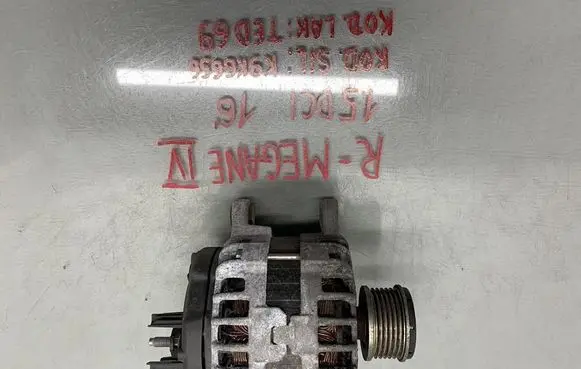 Renault Megane IV Generator/alternator 231004EA0AF
