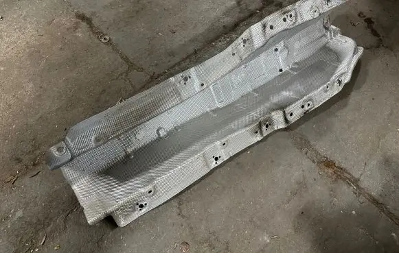 Exhaust heat shield