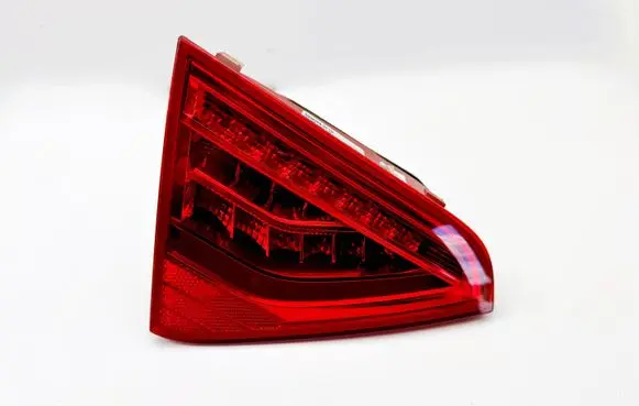 Tailgate rear/tail lights