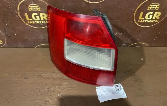Audi A4 S4 B6 8E 8H Rear/tail lights 8E9945095