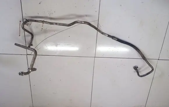 Nissan Primera Air conditioning (A/C) pipe/hose 
