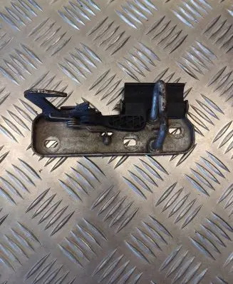 Volkswagen Golf VI Engine bonnet/hood lock/latch loop/hook 1Q0823480