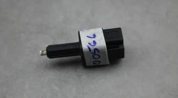 Infiniti FX Brake pedal sensor switch 3311U