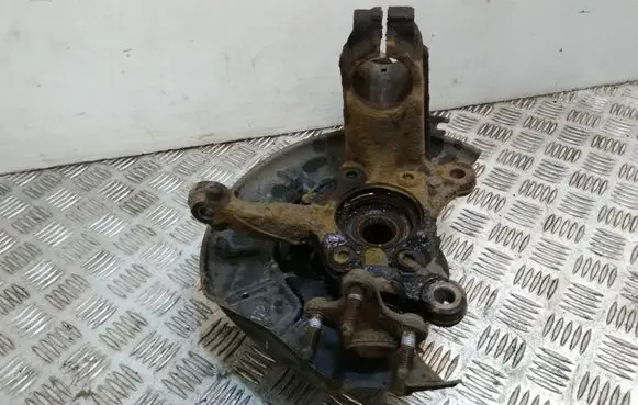 Volkswagen Golf VI Front wheel hub