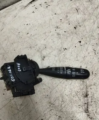 Toyota Corolla E120 E130 Wiper control stalk 173647