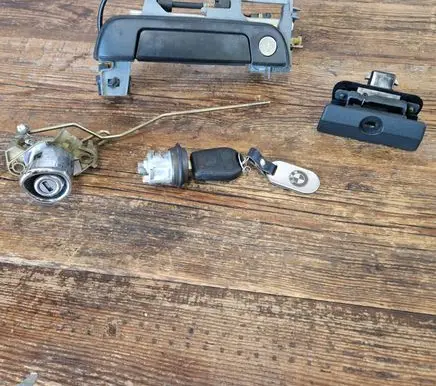 BMW Z3 E36 Ignition lock 1095822 1095820 8269956