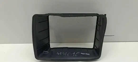 Renault Megane IV Intercooler air channel guide 215586371R