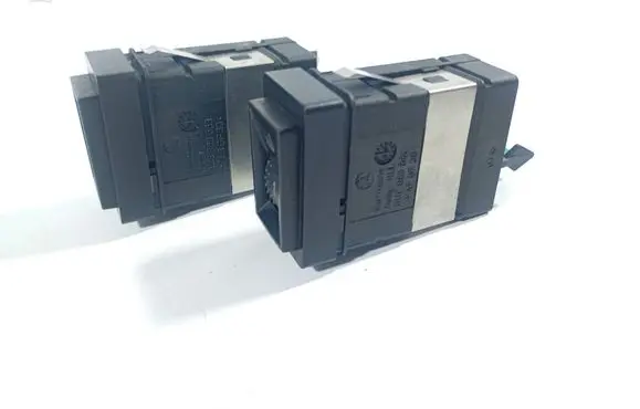 Skoda Superb B5 (3U) Seat heating switch 3U0963563