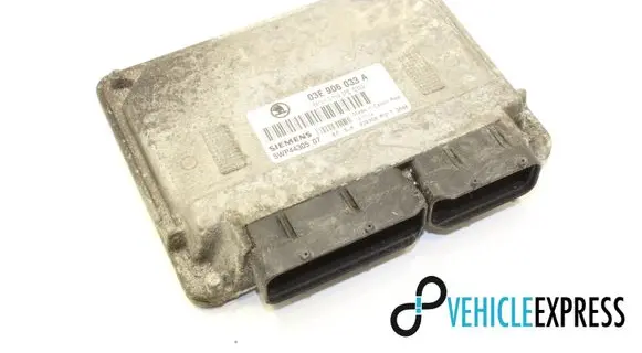 Skoda Fabia Mk1 (6Y) Engine control unit/module 03E906033A