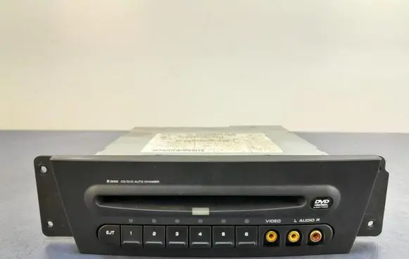 Chrysler Pacifica Radio/CD/DVD/GPS head unit P05094031AD