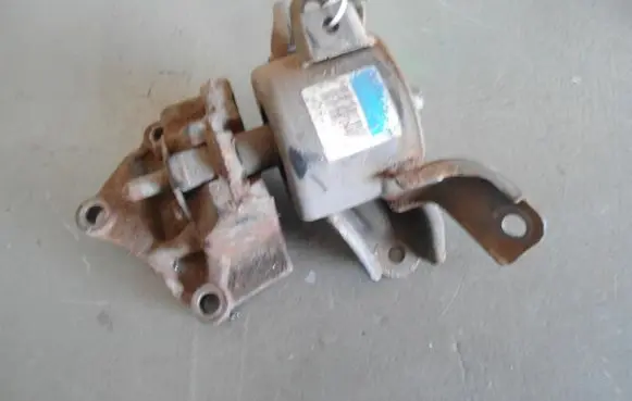 Hyundai Elantra Gearbox mount