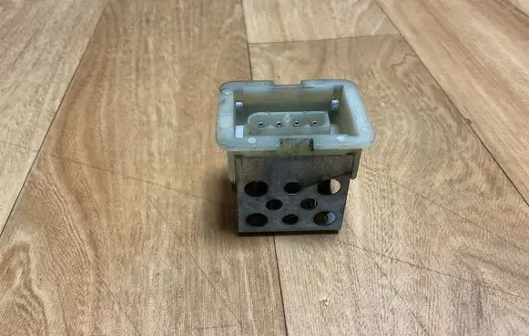 Mercedes-Benz A W168 Heater blower motor/fan resistor A1688200297