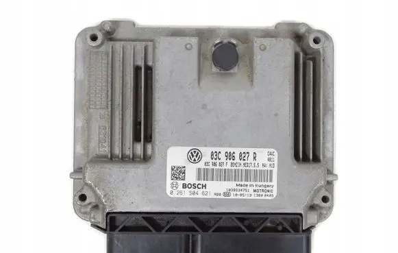 Volkswagen Touran I Engine control unit/module 03C906027R