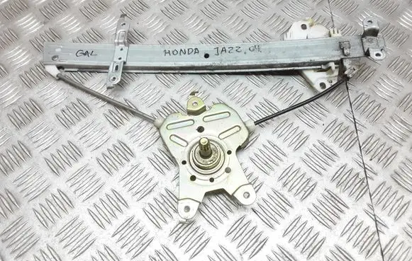 Honda Jazz Rear window lifting mechanism without motor