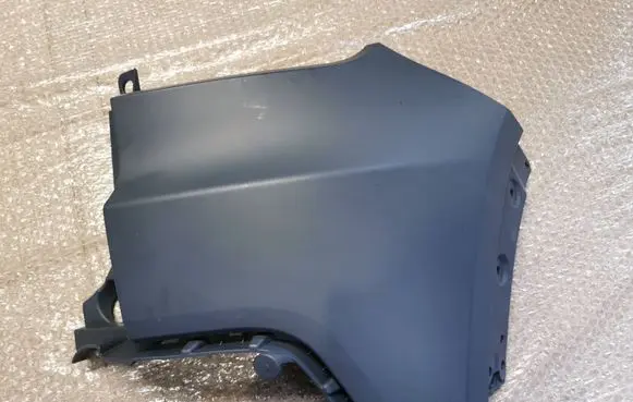 Rear bumper corner part panel trim
