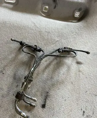 Hyundai Galloper Fuel injector supply line/pipe 
