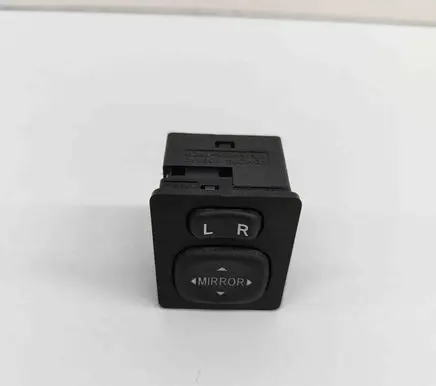 Wing mirror switch