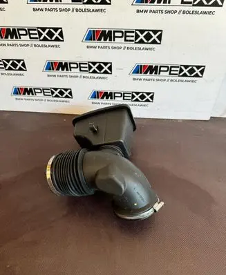 BMW 5 E60 E61 Intake resonator 7521029