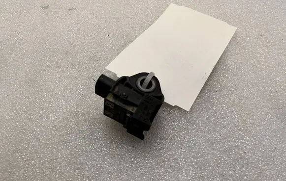 Mercedes-Benz GLC X253 C253 Airbag deployment crash/impact sensor A2139051300