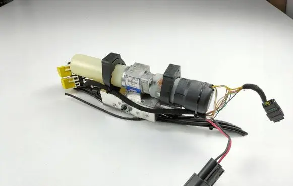 Opel Astra H Convertible roof hydraulic pump 13197772
