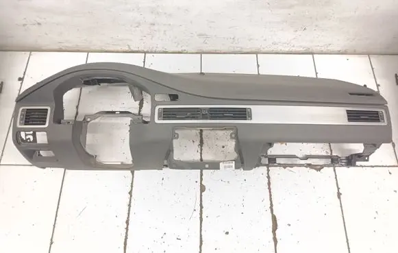Volvo V70 Dashboard 30643315 30721035