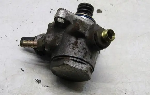 Seat Leon (5F) In-tank fuel pump 04E127026H