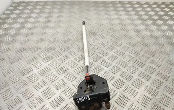 Opel Vivaro Loading door lock 