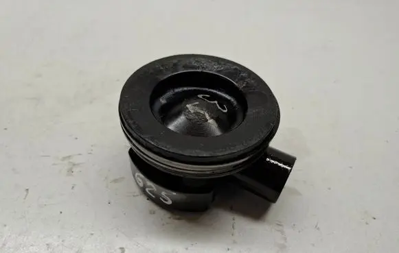 Mercedes-Benz SL AMG R231 Piston A2760306517 A2760300700