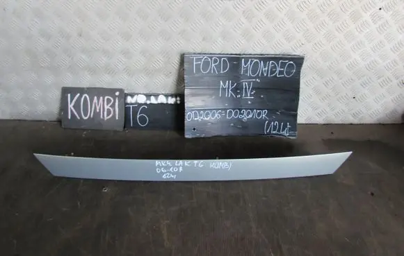 Ford Mondeo MK IV Tailgate trim 