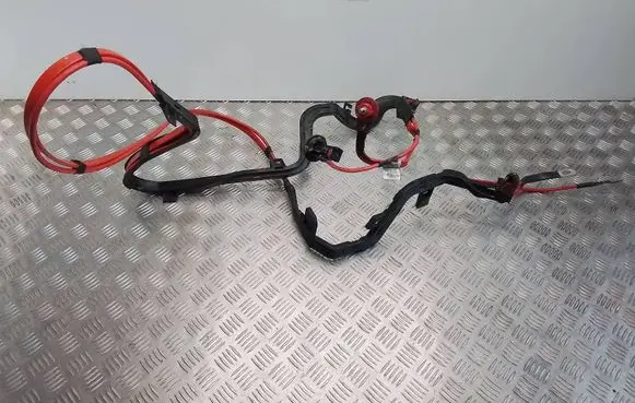BMW 1 F20 F21 Positive cable (battery)