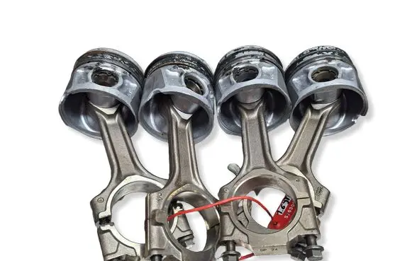 Fiat Doblo Piston with connecting rod S26309834 940A3000 0792A
