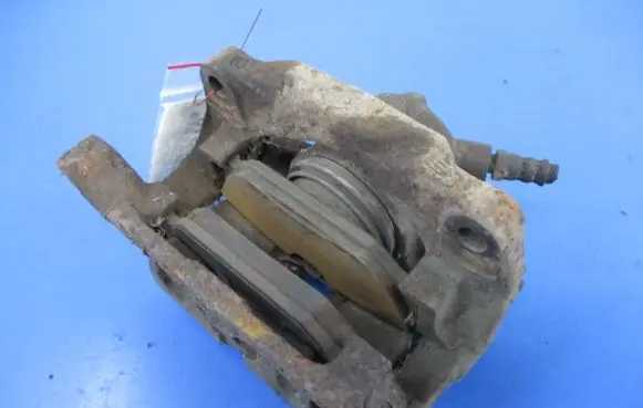 Renault Megane I Front brake caliper