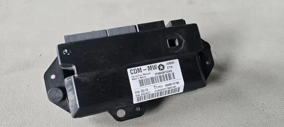 Chrysler 300 - 300C Door control unit/module 56038722A0 00005137B6 AAXX277600196