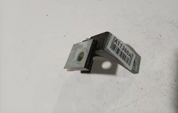 Alfa Romeo 159 Rear door lower hinge