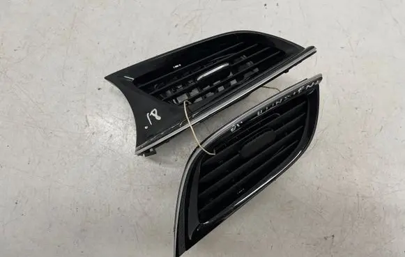 Opel Insignia B Dashboard side air vent grill/cover trim 39017272 39017267