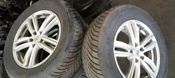 Nissan X-Trail T32 R17 alloy rim 0000