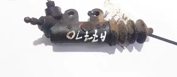 Toyota RAV 4 (XA20) Clutch master cylinder